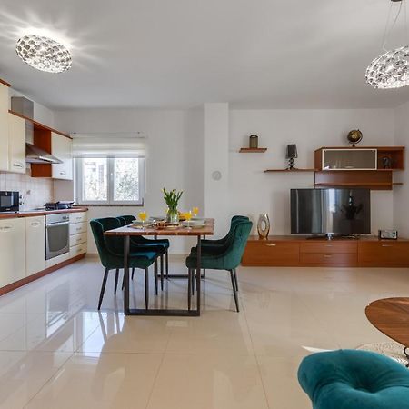 Elegant Two Bedroom Apartment Ζαντάρ Εξωτερικό φωτογραφία