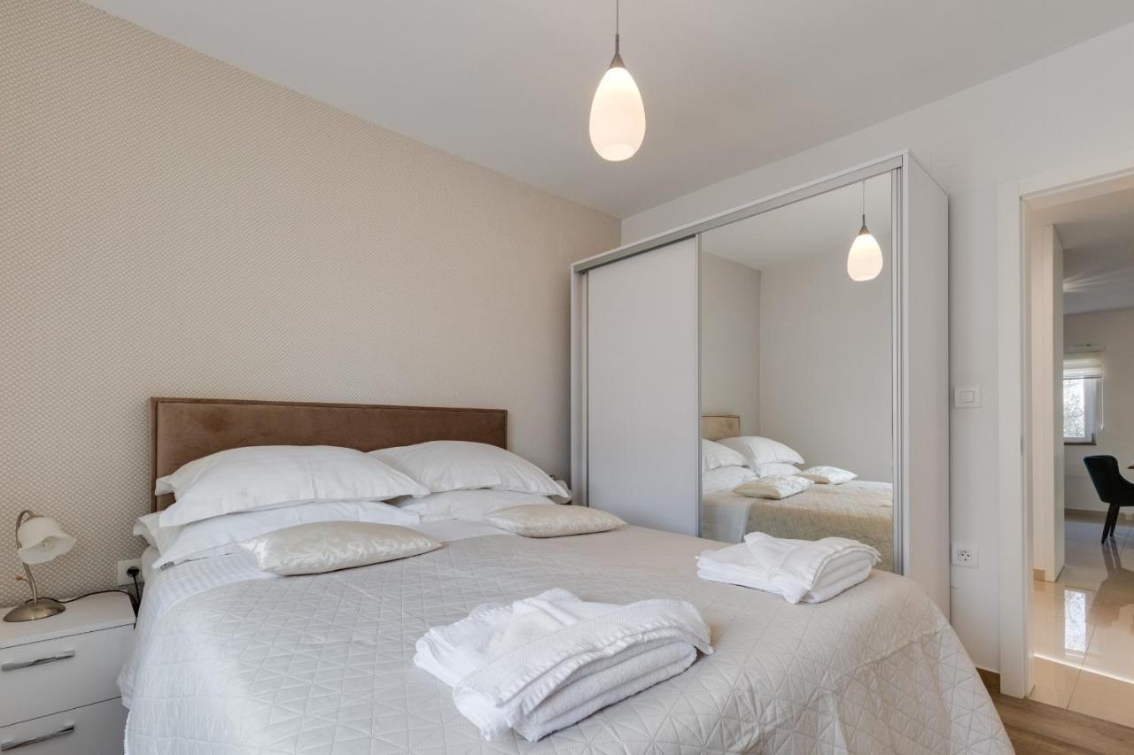Elegant Two Bedroom Apartment Ζαντάρ Εξωτερικό φωτογραφία