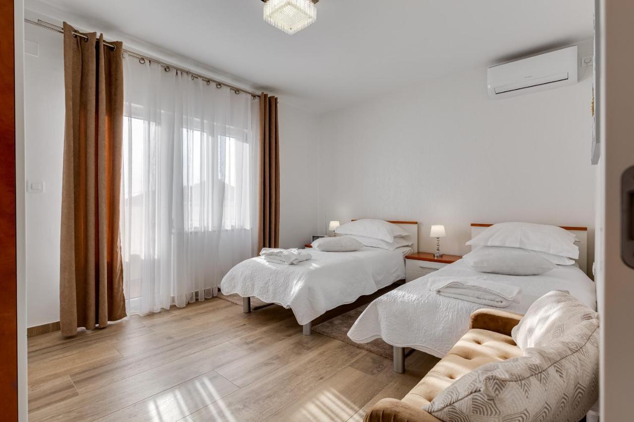 Elegant Two Bedroom Apartment Ζαντάρ Εξωτερικό φωτογραφία